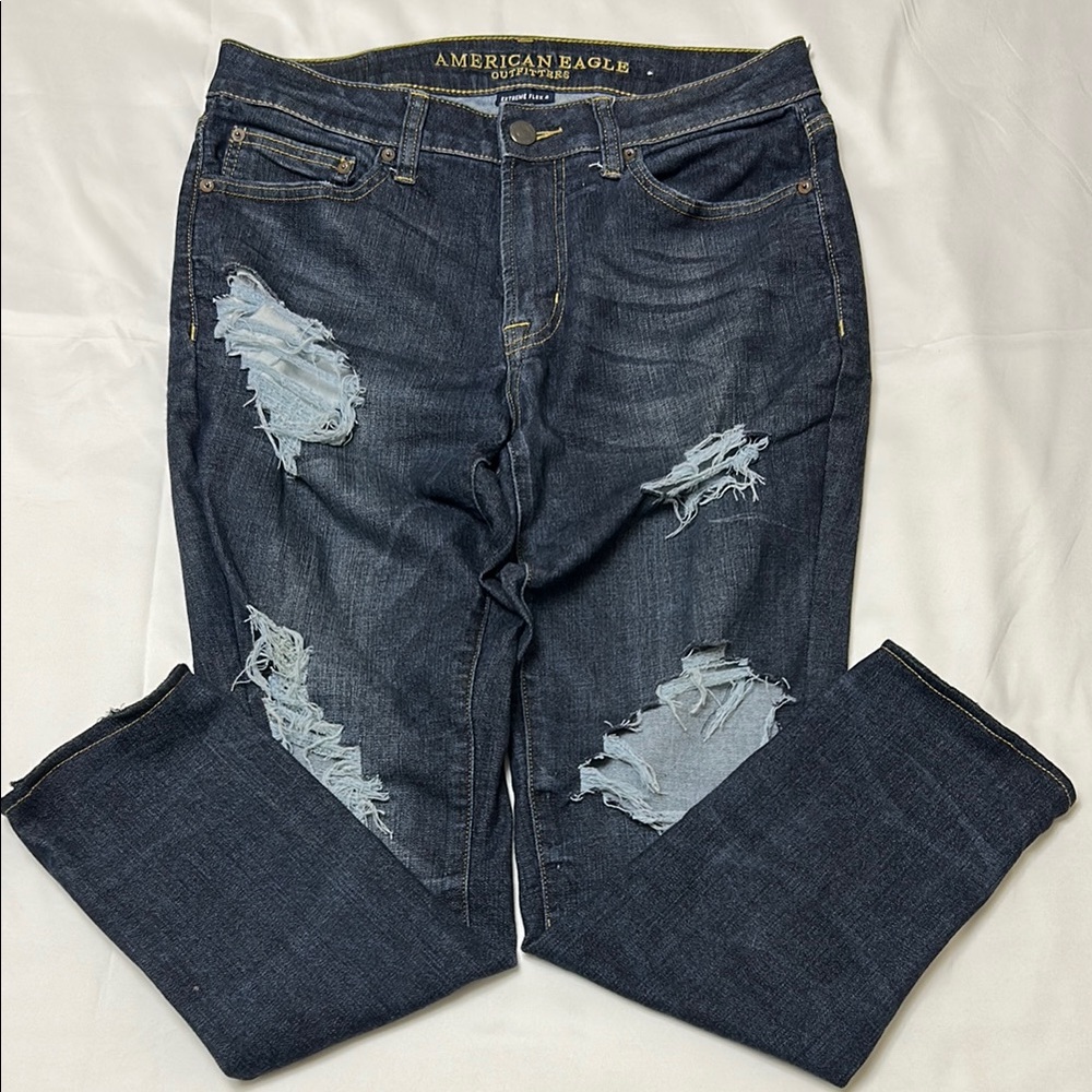 American Eagle Distressed Blue Jeans